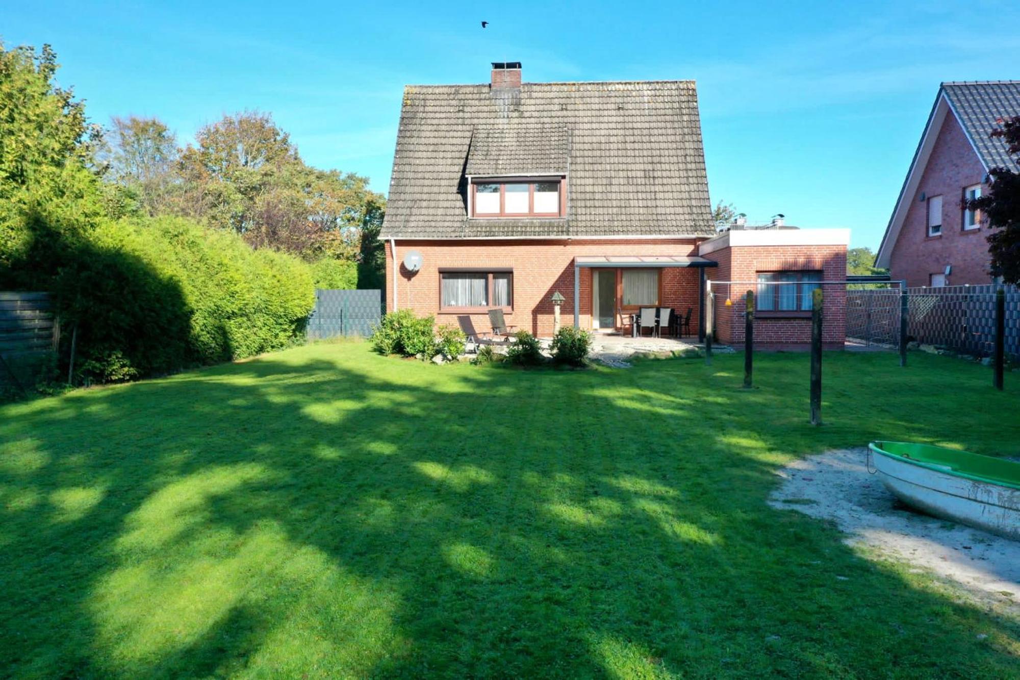 Apartment Ferienwohnung Im Erdgeschoss Mit Eingezaeunten Garten Und Terrasse