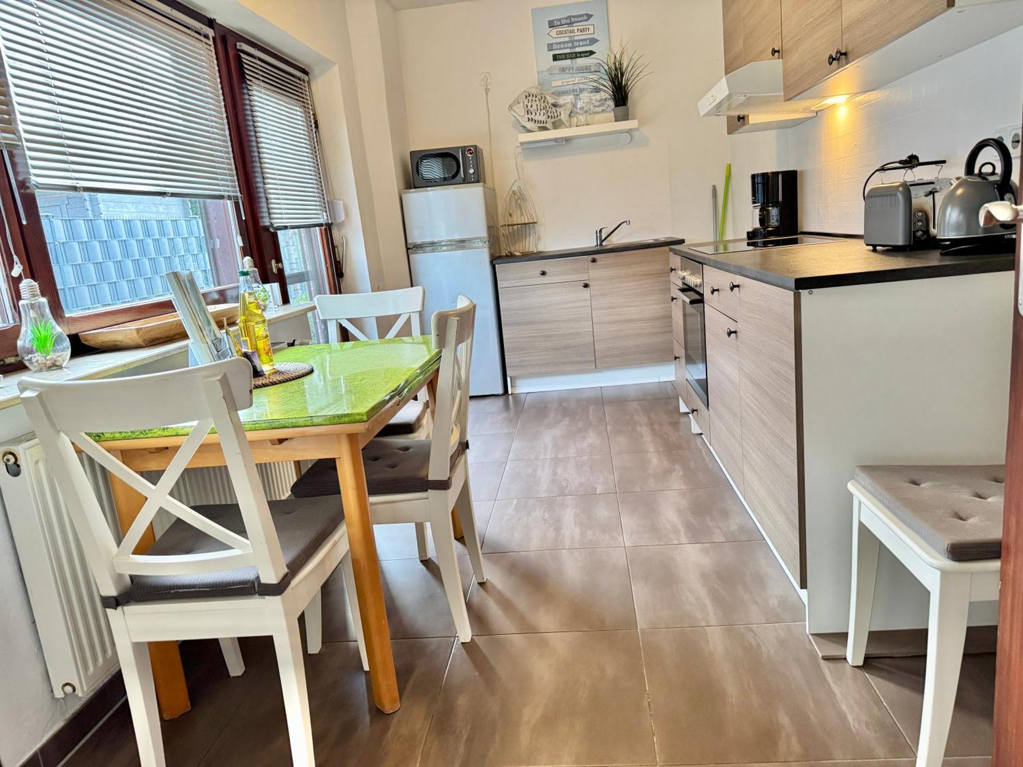 Moderne Ferienwohnung Brazil im EG mit eingezäuntem Garten und Terrasse in Südwestlage! Apartamento Aurich
