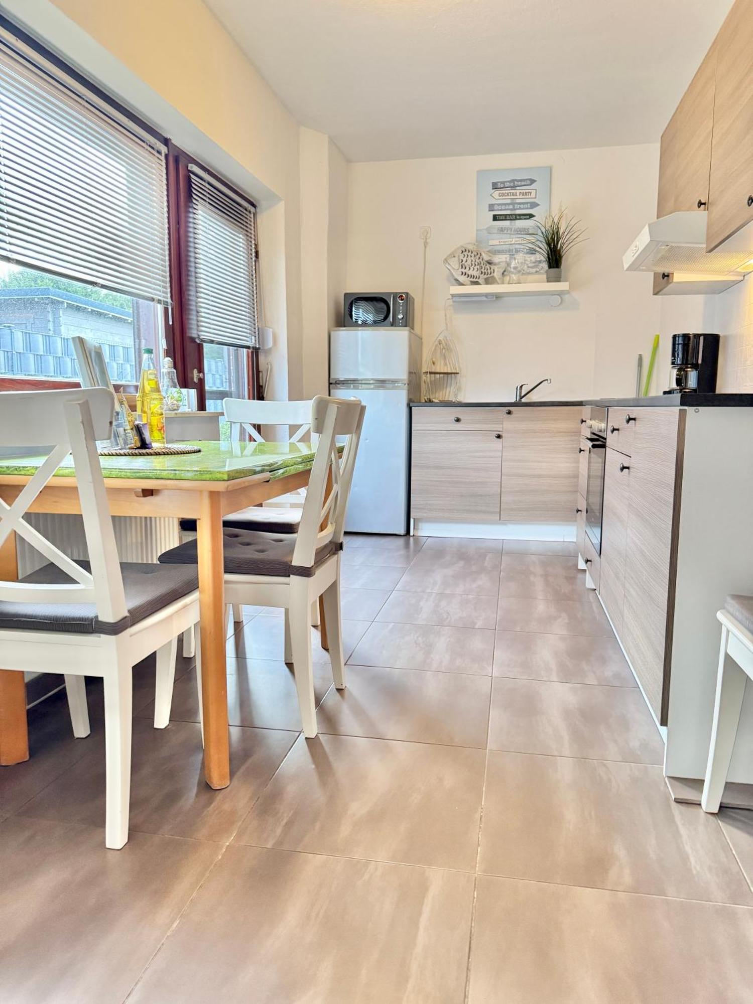 Moderne Ferienwohnung Brazil im EG mit eingezäuntem Garten und Terrasse in Südwestlage! * Aurich