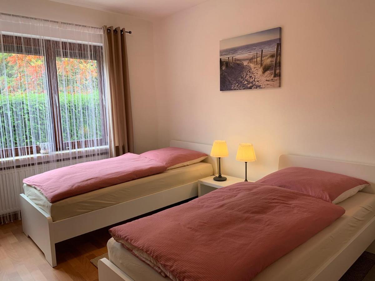 Ferienwohnung Im Erdgeschoss Mit Eingezaeunten Garten Und Terrasse * Aurich