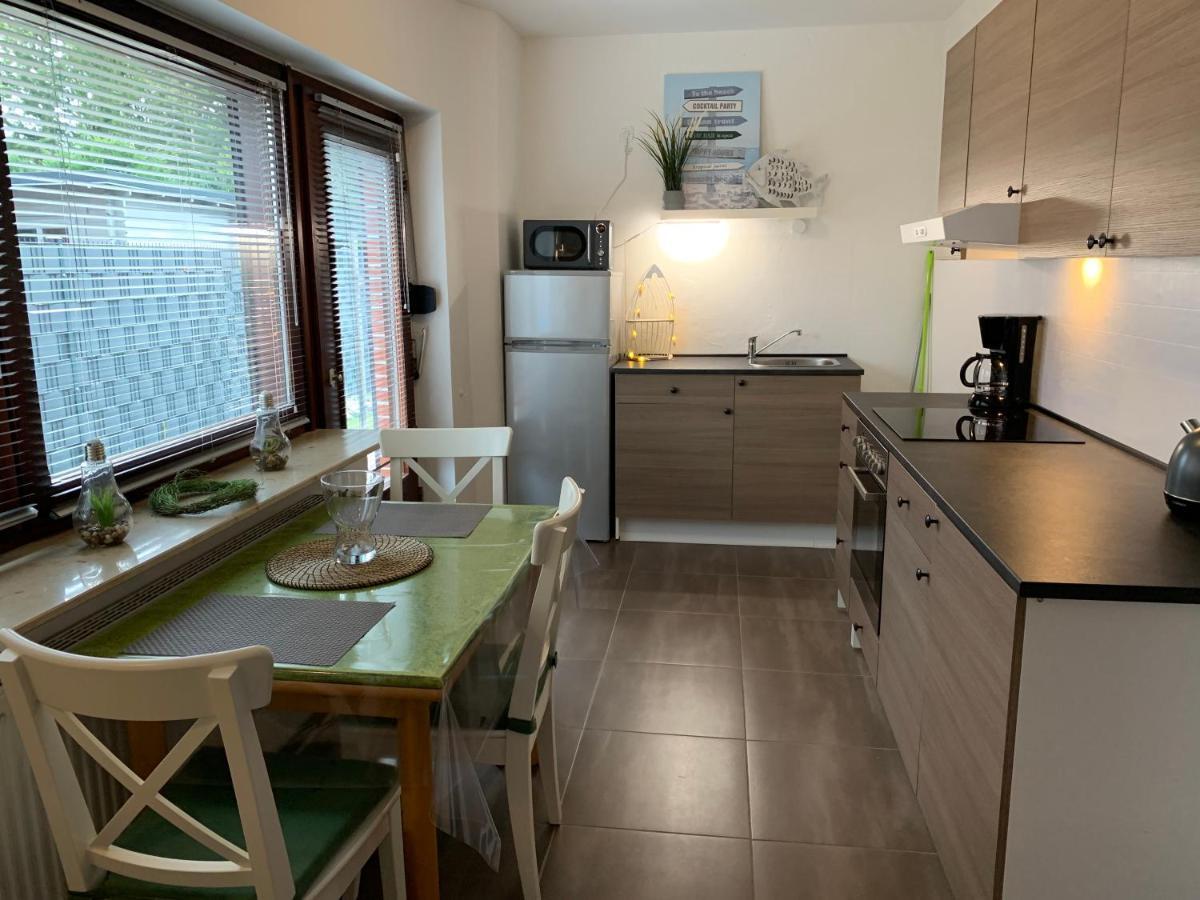Ferienwohnung Im Erdgeschoss Mit Eingezaeunten Garten Und Terrasse Aurich
